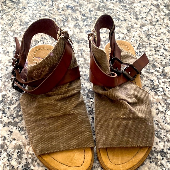 Stylish Brown Sandals for Women - Picture 1 of 5